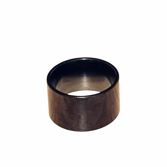 Jewelry - NWOT Stainless Steel Ring sz 7